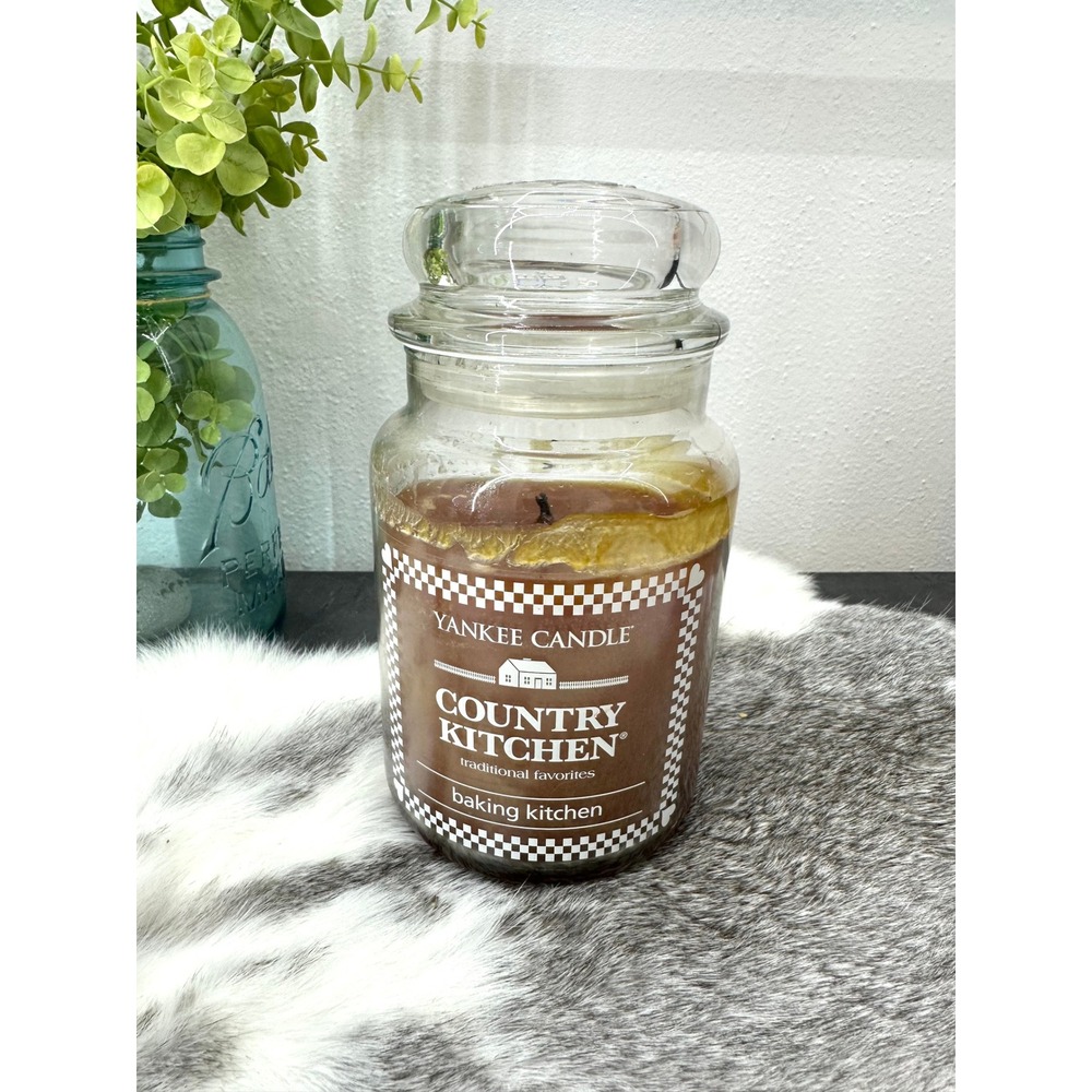 Yankee Candle‎ Baking kitchen 22 oz glass jar container sweet holiday partial